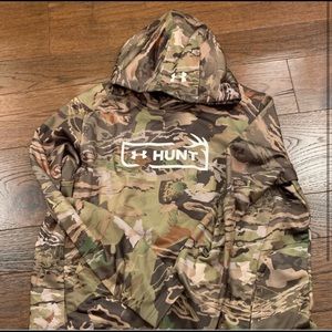 Men’s under armour hoodie